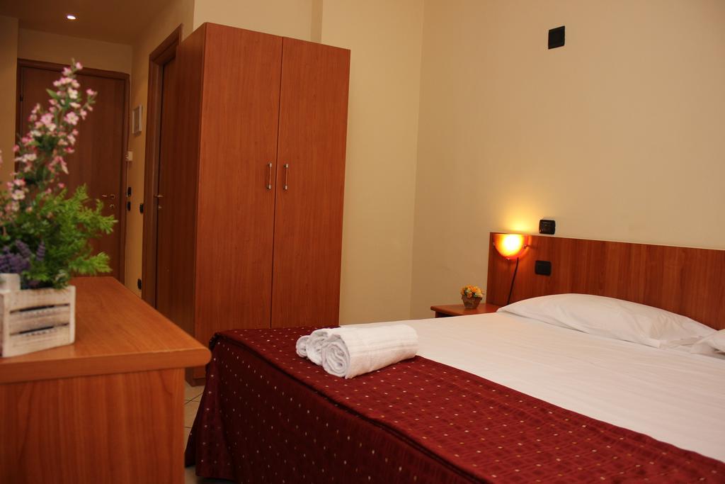 Albergo Hotel Giardino Desio Exterior photo